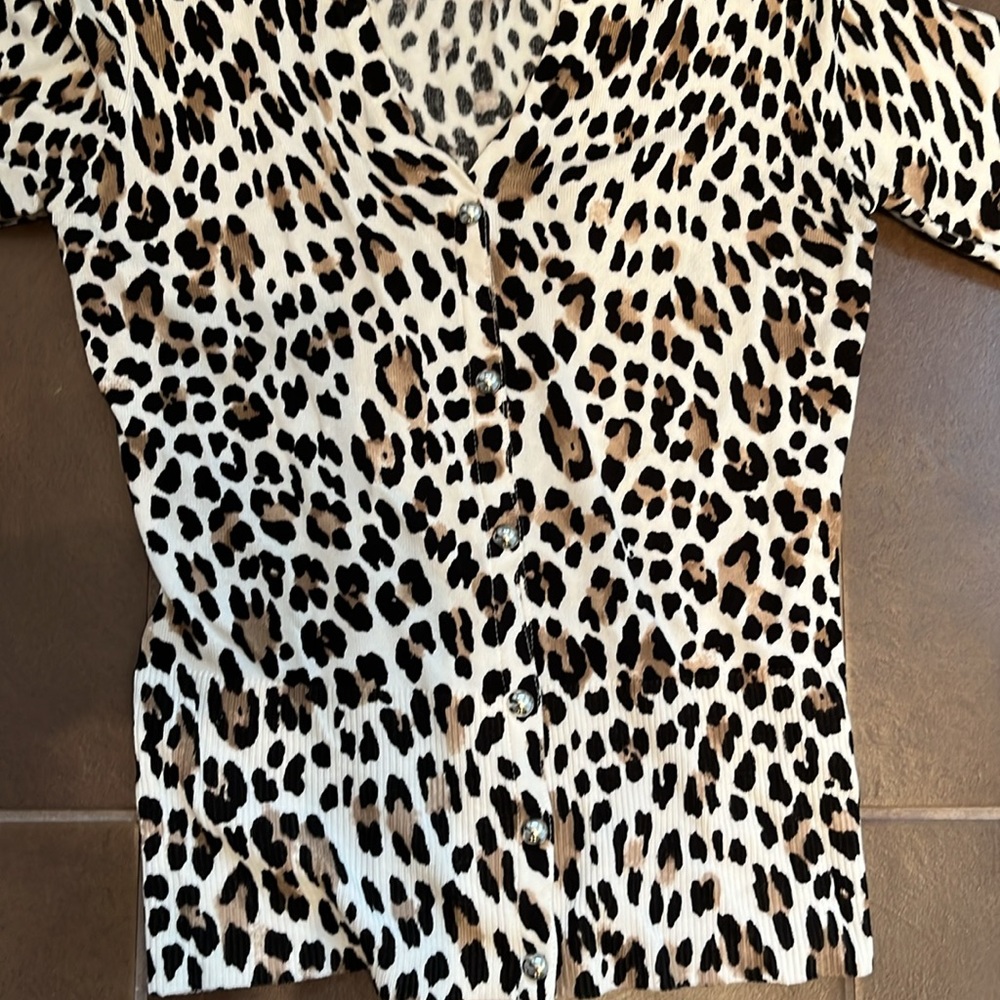White House Black Market Animal Print Leopard Cardigan Size XXS - Picture 3 of 8